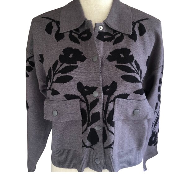 Ellen Tracy Grey Black Floral Knit Cardigan Sweater Jacket Snap Front M NWT - Picture 1 of 10